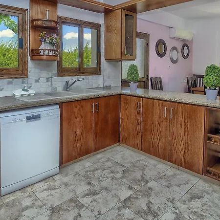 Magic Sea Caves 507 - By Coral Sun Com פאהיה